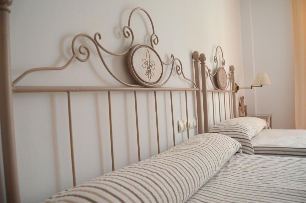 Guest house Hostal Dona Antonia Punta Umbria