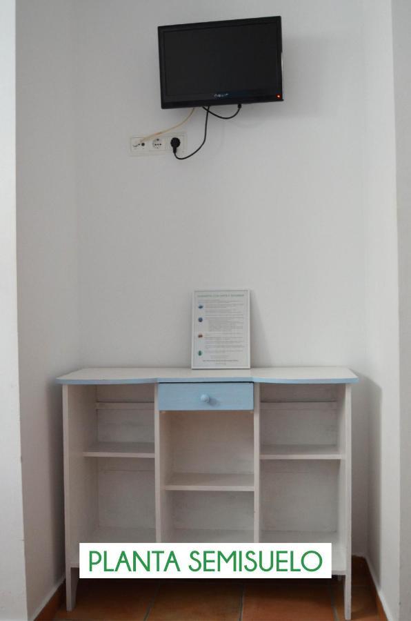 Guest house Hostal Dona Antonia 2*