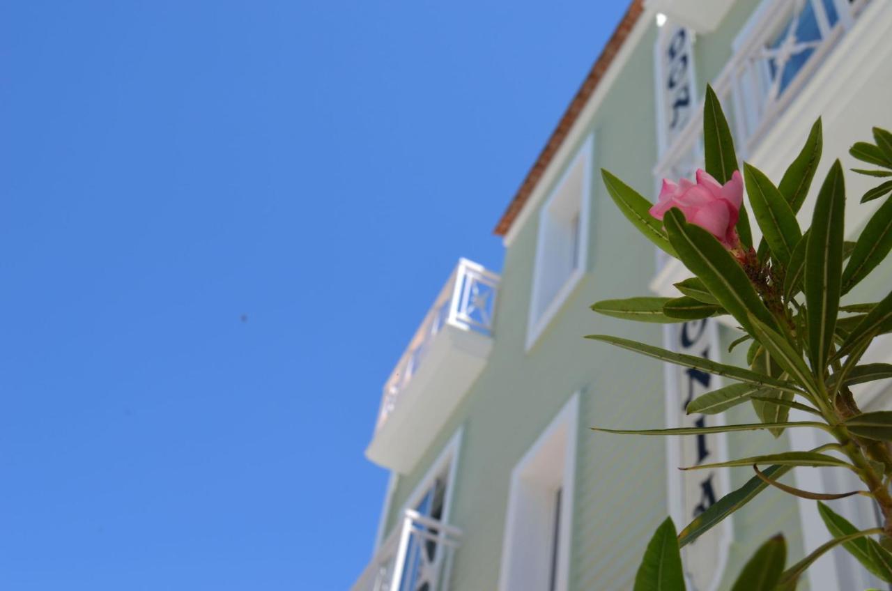 Guest house Hostal Dona Antonia 2*